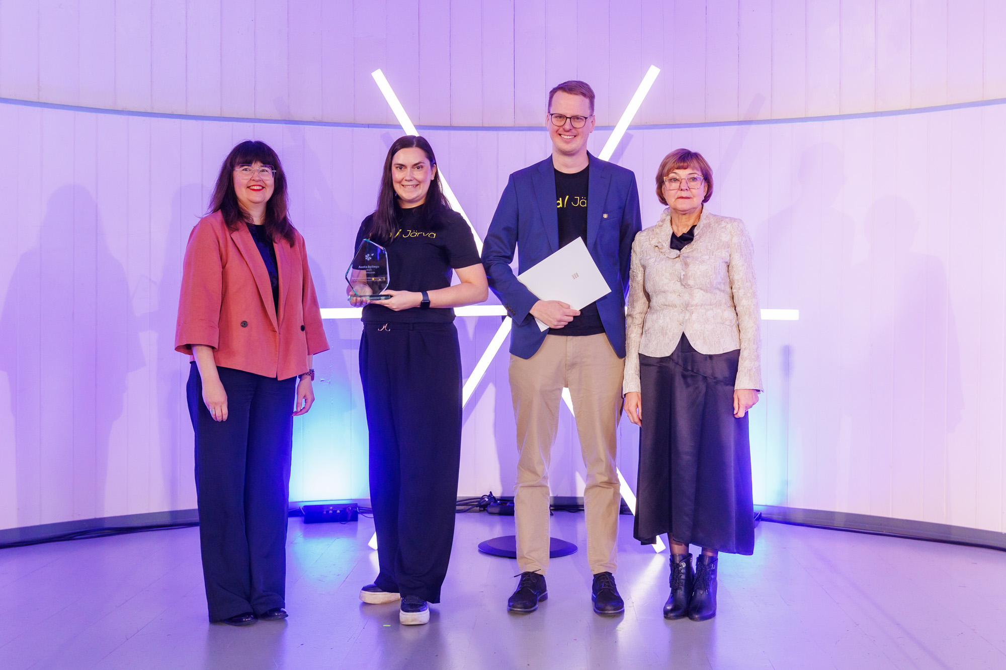 Eesti Täiskasvanute Koolitajate Assotsiatsioon Andras tunnustas sel aastal kood/Järvat üle-eestilise Aasta Õpiteo eripreemiaga – märgates ja väärtustades meie m